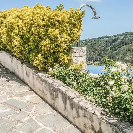 In Vigna Luogosano